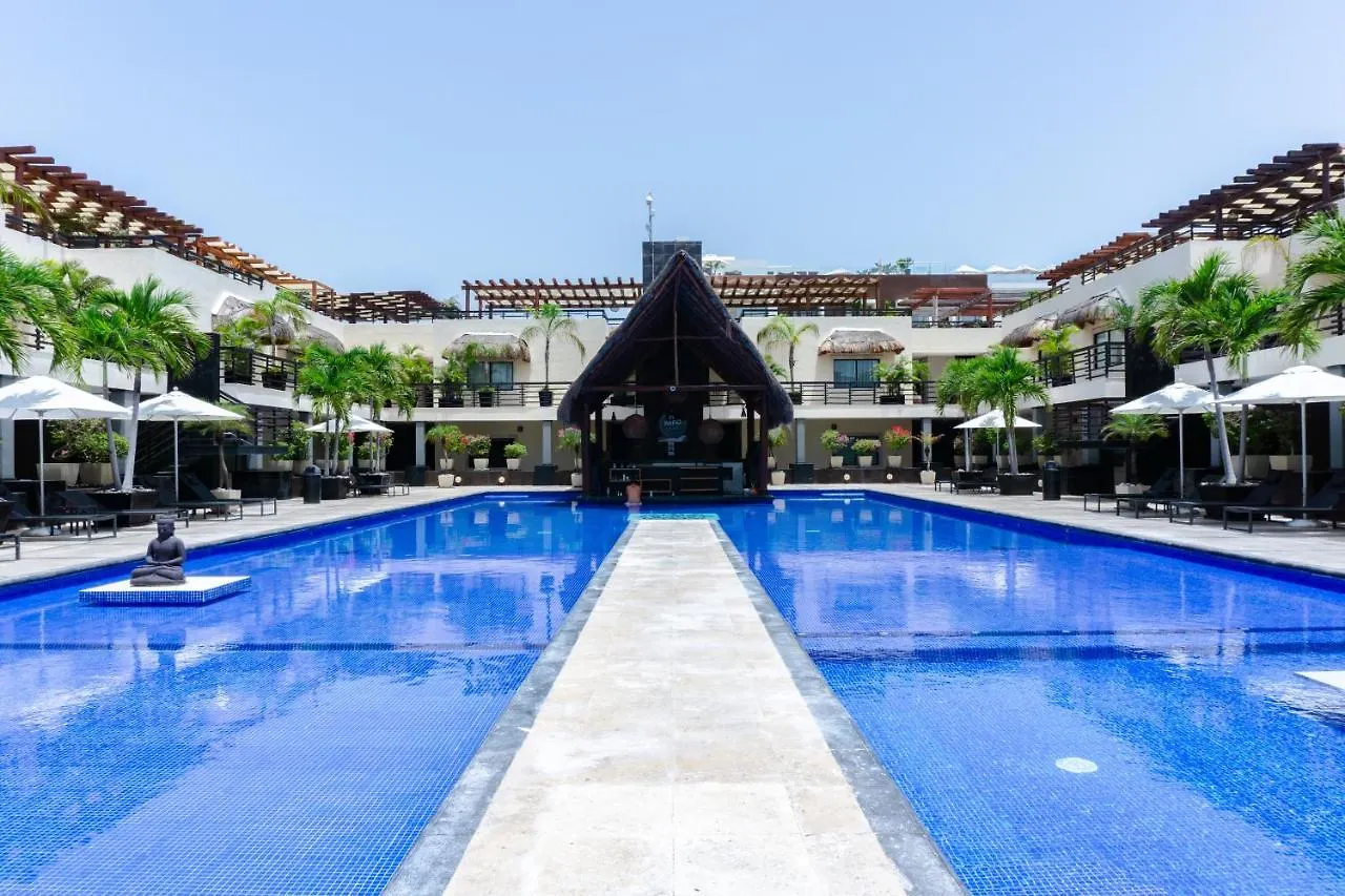 Aldea Thai 305 Condo Playa del Carmen