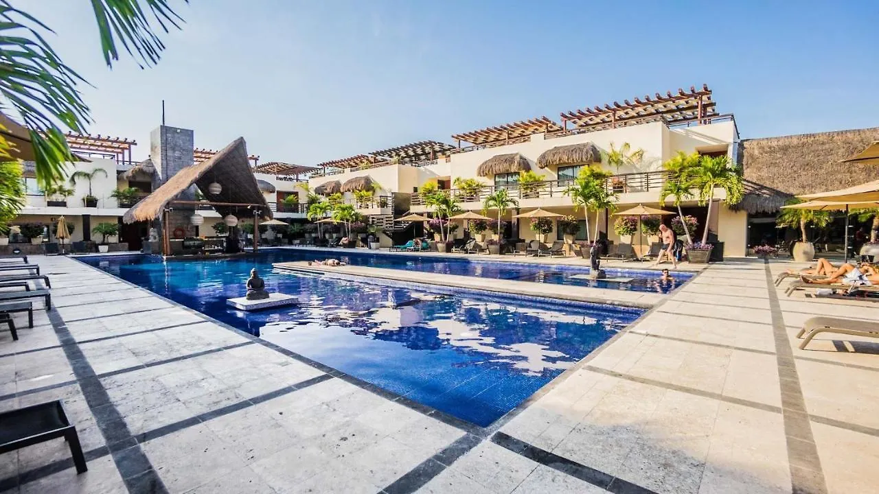 Aldea Thai 305 Condo Playa del Carmen Apartment